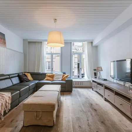 Huswell - Lapon - Spacious & Stylish Vacation Retreat Feriehus