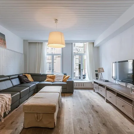 Huswell - Lapon - Spacious & Stylish Vacation Retreat * Ostend