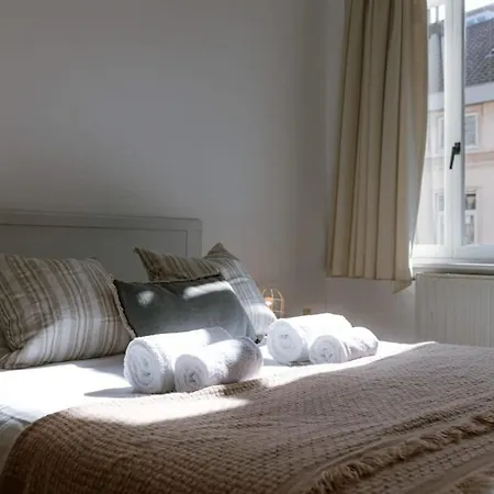 Huswell - Lapon - Spacious & Stylish Vacation Retreat بيت للعطل *