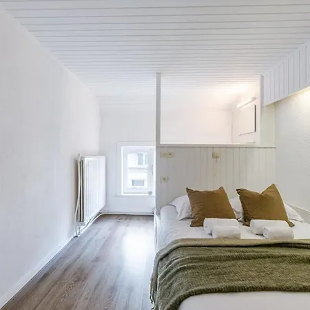 Huswell - Lapon - Spacious & Stylish Vacation Retreat Hébergement de vacances *