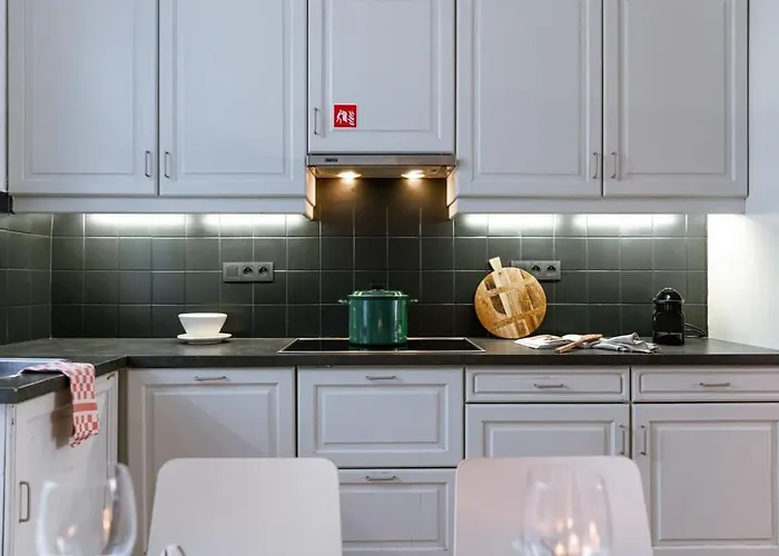 Huswell - Lapon - Spacious & Stylish Vacation Retreat * Oostende