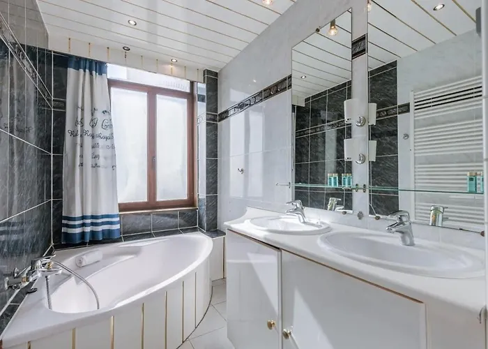 Huswell - Lapon - Spacious & Stylish Vacation Retreat Oostende